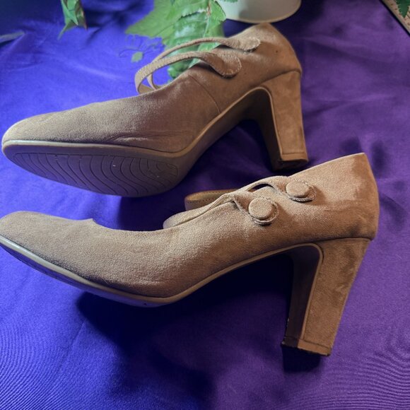 📌x-appeal Round Toe Suede 3.5" High Heel Pumps with Straps Worn Once - Picture 3 of 13